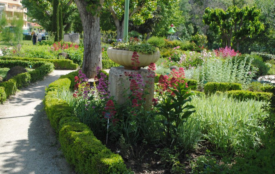 Arômes Garden, Nyons, France